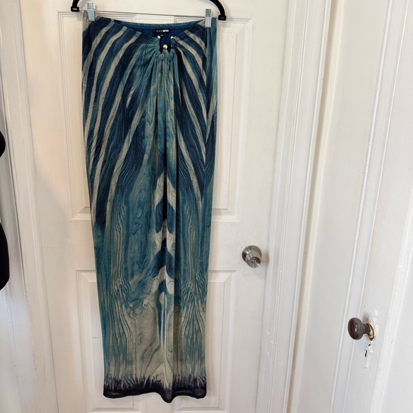 Fashion Nova Teal and Navy Patterned Crop Top - Picture 10 of 14